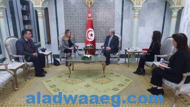 صورة وزير الخارجية التونسي يعقد جلسة مباحثات مع ممّثلة المفوّض السامي لشؤون اللاجئين