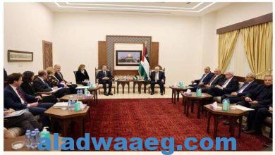 صورة الرئيس الفلسطيني ” يحمل إسرائيل مسؤولية ممارسات تقوض حل الدولتين