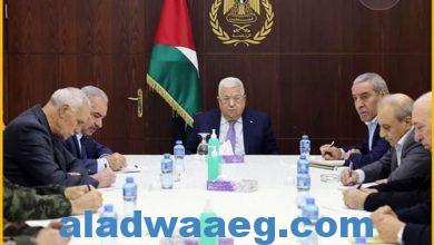صورة الرئيس الفلسطيني يشهد جلسة مباحثات مع القيادات الأمنية