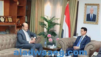 صورة الرئاسة المصرية توفد مندوب لسفارة اليمن لتقديم التهاني بالعيد الوطني