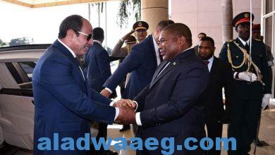 صورة السيد الرئيس يصل مطار العاصمة ” مابوتو ” عاصمة موزمبيق 