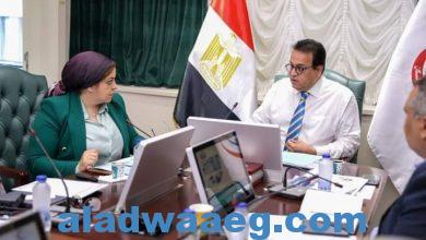 صورة عبدالغفار يعقد اجتماعاً مع رئيس أمانة المراكز الطبية المتخصصة
