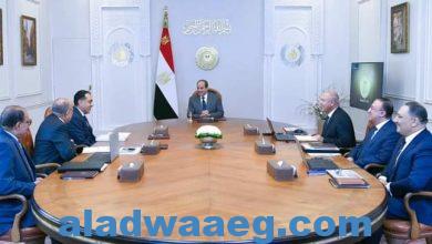 صورة السيد الرئيس يجتمع برئيس الوزراء ووزير النقل ومحافظ الإسكندرية