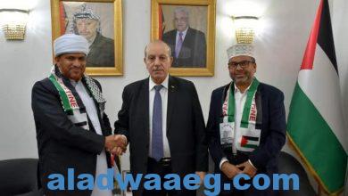 صورة السفير الفلسطيني بالبحرين يستقبل وفدا هندياً تضامنيا باسم مفتي الهند
