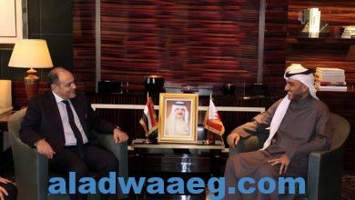 صورة وزير التجارة يعقد سلسلة لقاءات مكثفة مع عدد من المسؤولين  بالبحرين