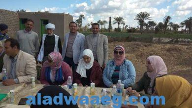 صورة استمرار الفريق الإرشادي الريفي لتوعية المزارعين والاستماع الي استفساراتهم بمحافظة الفيوم