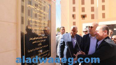 صورة رئيس الجهاز المركز للتعمير يشهد افتتاح مشروع “درة الوادي ” بمدينة الخارجة