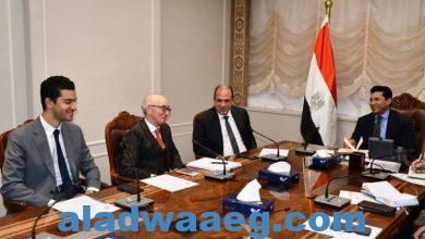 صورة وزير الشباب والرياضة يبحث سُبل تعزيز التعاون المشترك مع الجامعة البريطانية في مصر