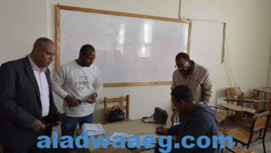صورة طلاب كلية الحقوق يؤدون امتحان اللغة التكميلى بكلية الآداب